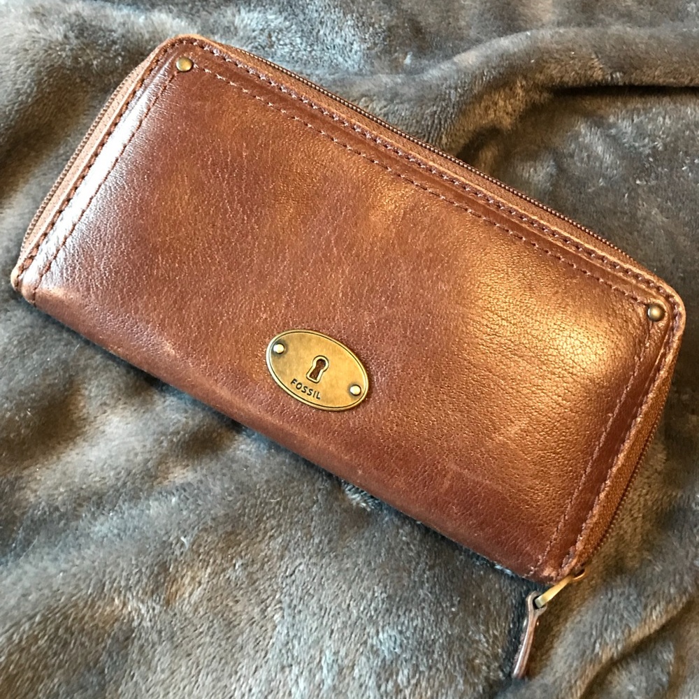 Fossil wallet